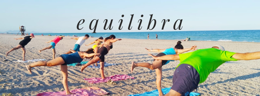 Yoga en la playa Yogis en equilibrio