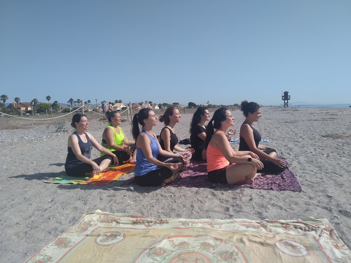 Sesión Yoga en la Playa Sagunto